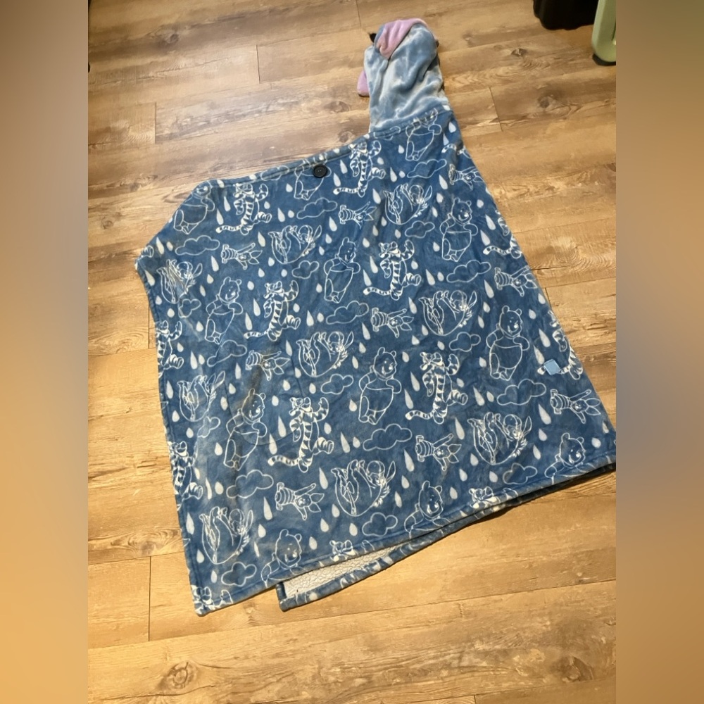 Eeyore Snuggie type blanket like new condition